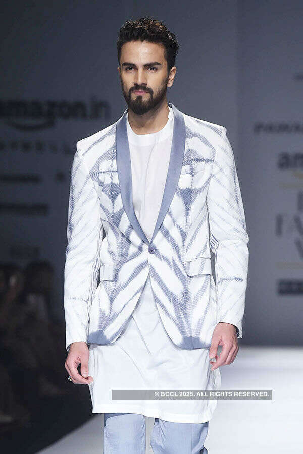 AIFW SS &lsquo;17: Day 5: Pawan Sachdeva