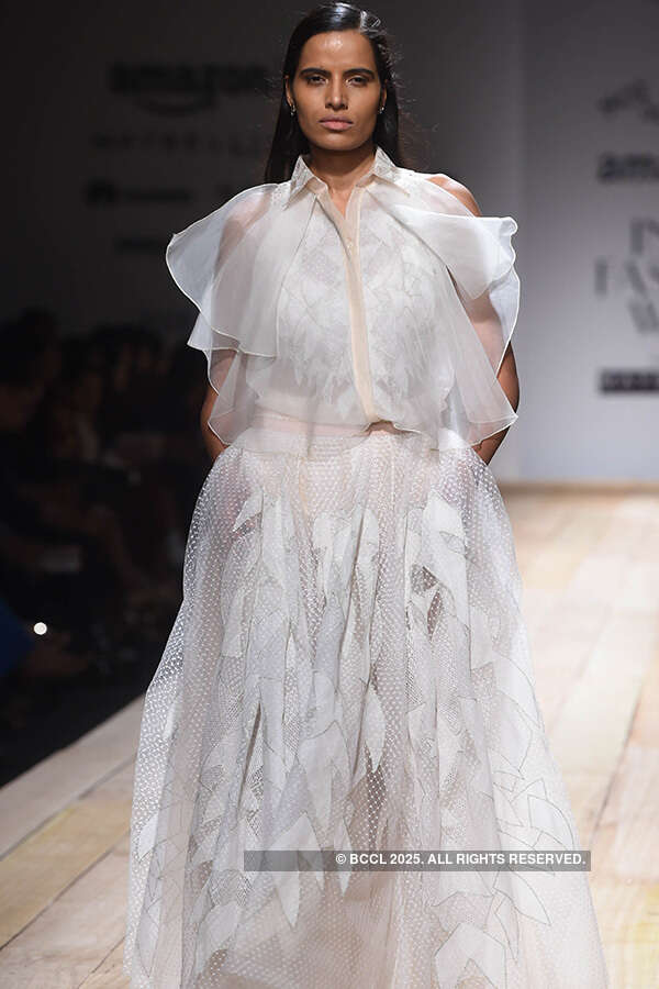 AIFW SS &lsquo;17: Day 4: Pallavi Mohan