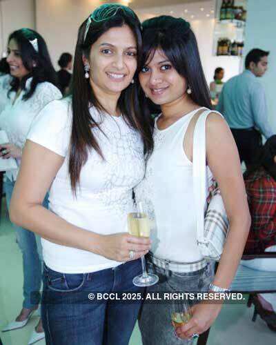 Supriya, Priyanka Mohite