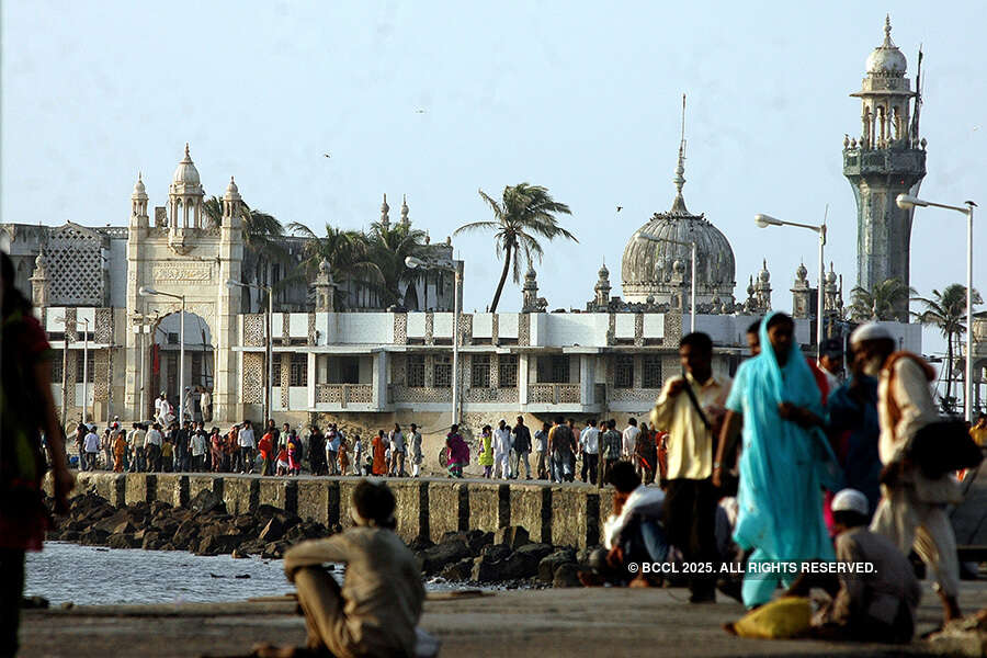 Haji Ali Dargah to grant access to women
