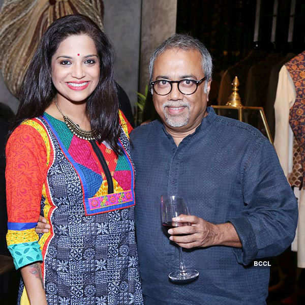 Kiara unveils Rohit Bal Crystal