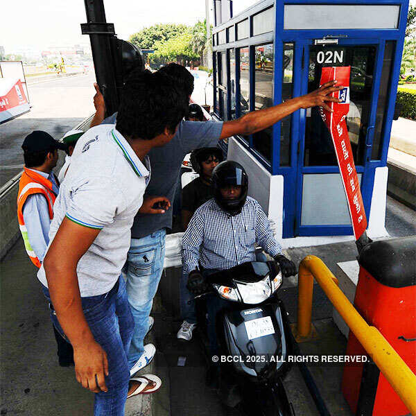 Noida Toll Bridge Co moves SC