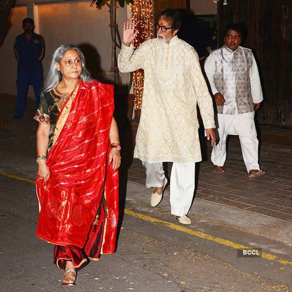 Aishwarya Rai Bachchan During Amitabh Bachchan's Diwali Party Held In ...