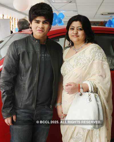 Abhishek, Dimple Goel