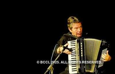 'Titi Robin' concert 