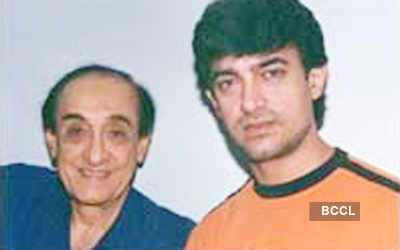 Aamir Khan's father passes away