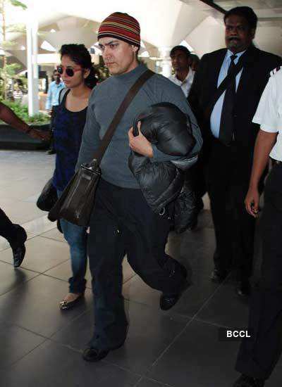 Aamir arrives in Mumbai