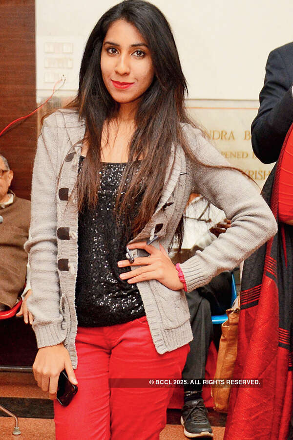 Khatijabai of Karmali Terrace: Play