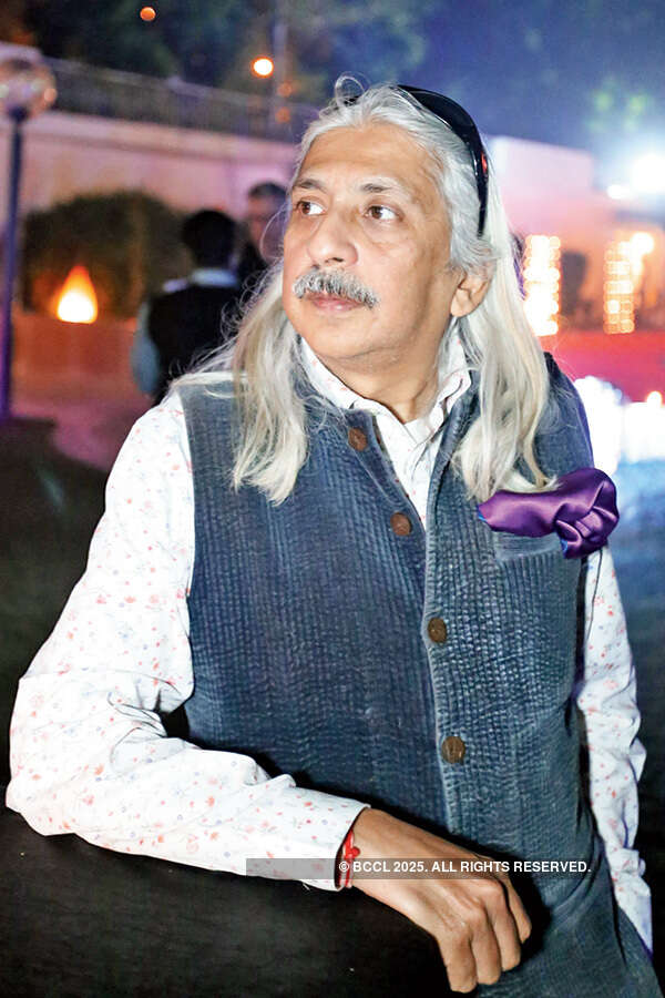 A Billion Lives: Premiere