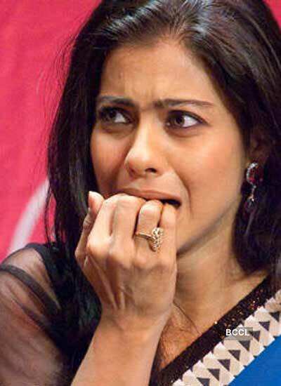 SRK, Kajol @ Radio London