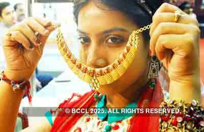 Exhibition: 'Sonar Sansar'