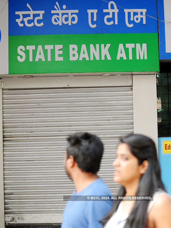 Rs 20, Rs 50 notes in ATMs soon: SBI chief
