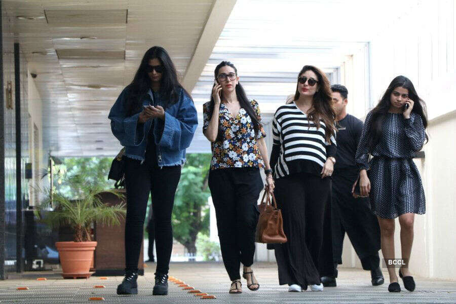 Pregnant Kareena Kapoor photos