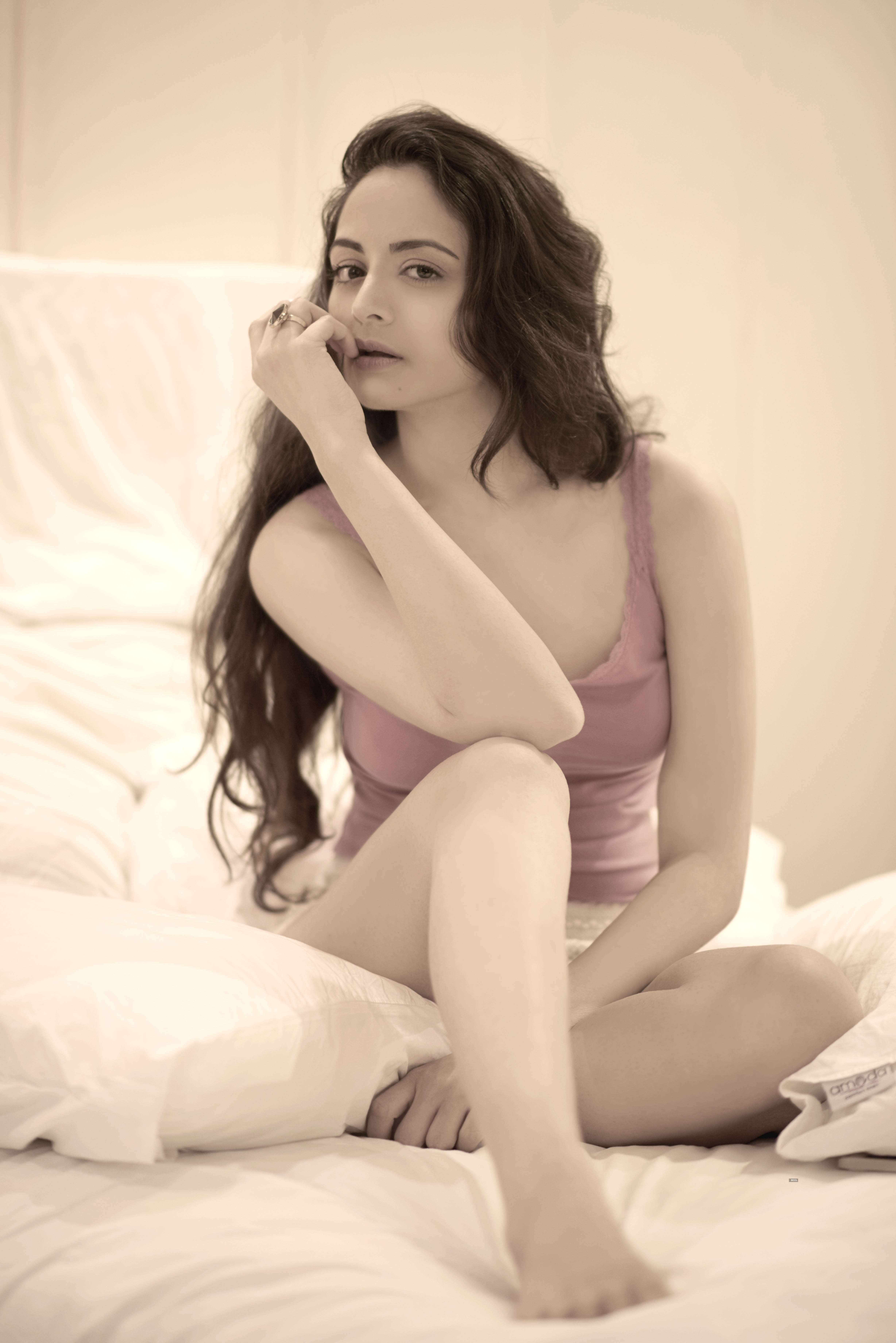 These pictures of Zoya Afroz will leave you mesmerized