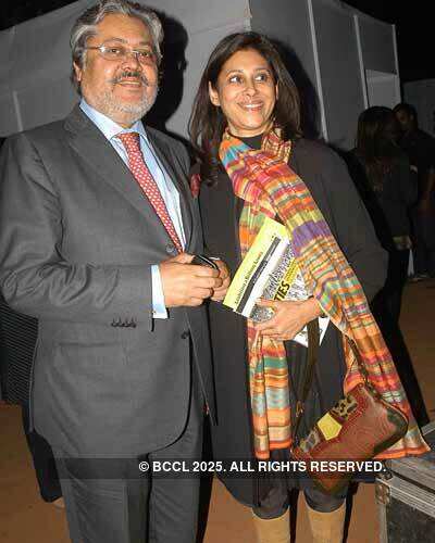 Chetan Seth, Manya Seth