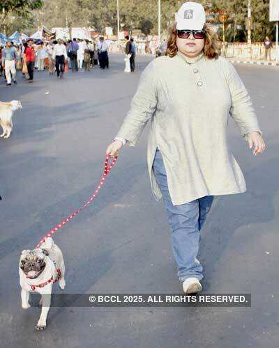 Jojo at Debasree Roy Foundation to join walk in support of 'KARUNA'  spreading awareness and care towards uncared animals of the city on  Victoria Memorial - Photogallery