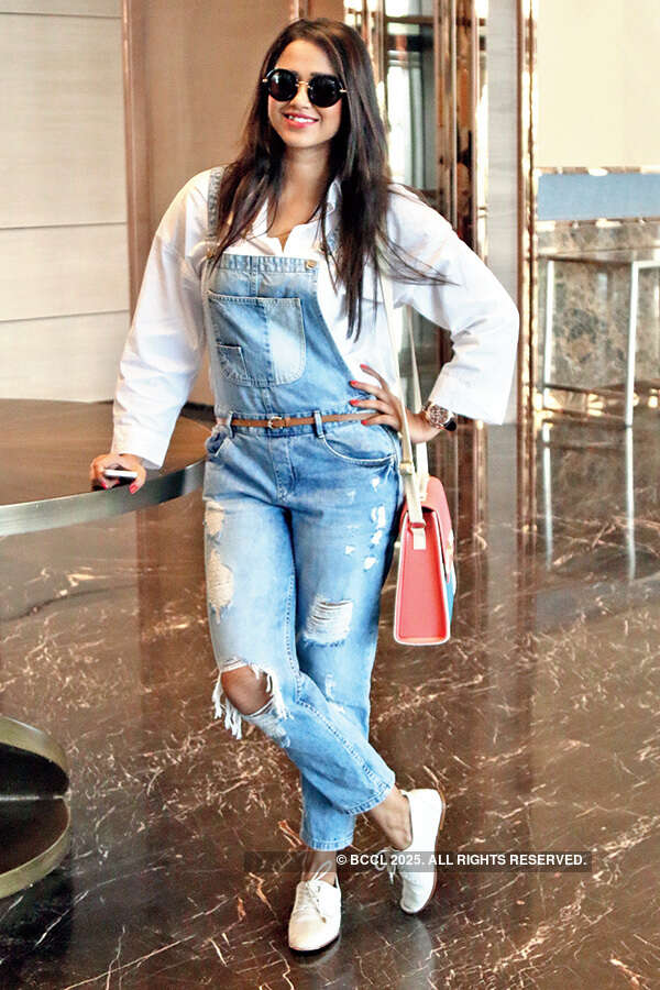 Byomkesh Pawrbo: Trailer launch