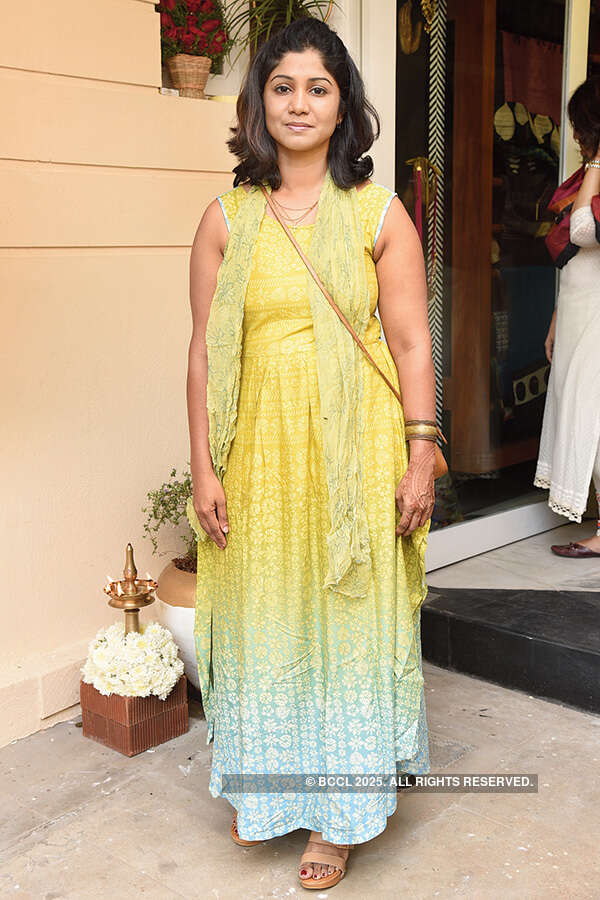 Socialites attend party