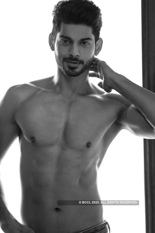 Who will be crowned the next Peter England Mr. India 2016?