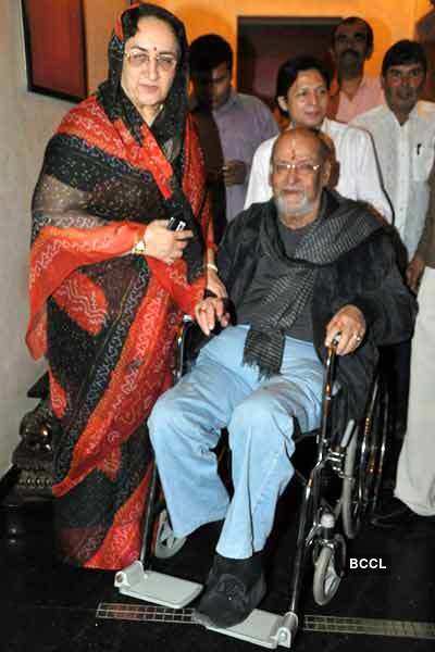 Shammi Kapoor With Wife Neela Devi At Veteran Actor Pran's 90th B'day ...