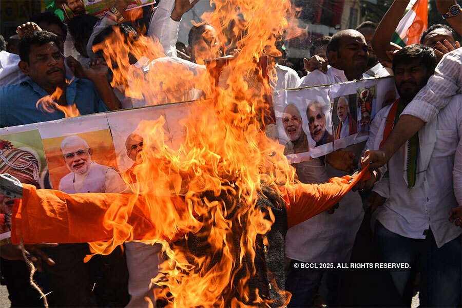 Congress holds Jan Aakrosh rallies