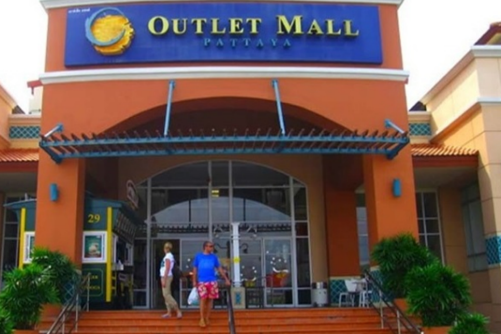 Outlet Mall. Аутлет Тайланд. Outlet Pattaya. Аутлет спортивной одежды Паттайя.