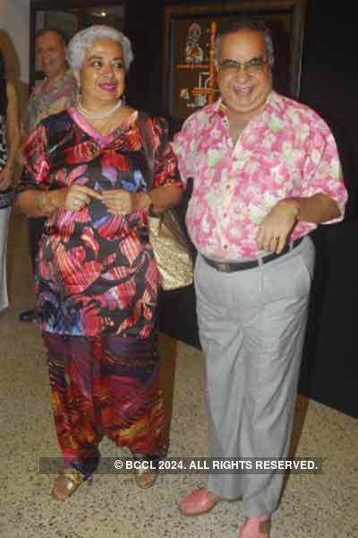 Satish Gujral's painting exhibition