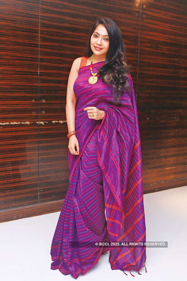 Nivas Prasanna's live performance