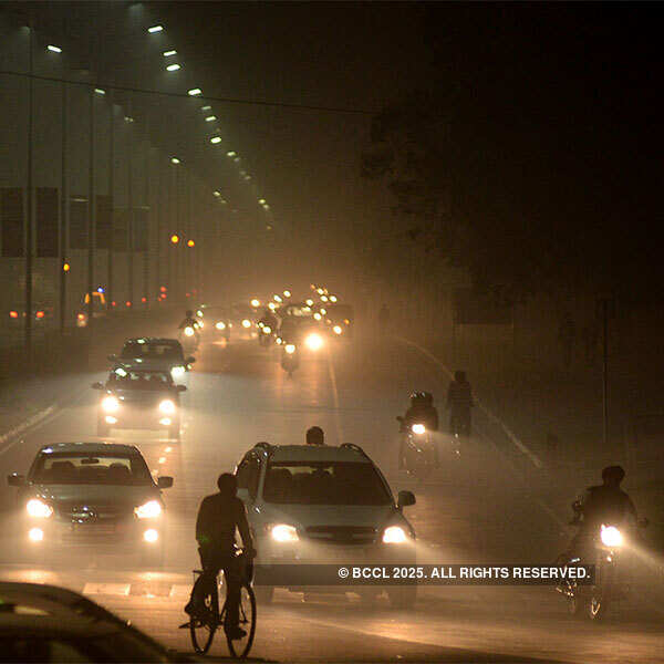 Dense fog, unexpected chill greet northern India