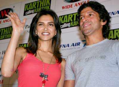 Deepika promotes  'Karthik Calling..' 