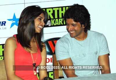 Farhan Aktar, Deepika Padukone