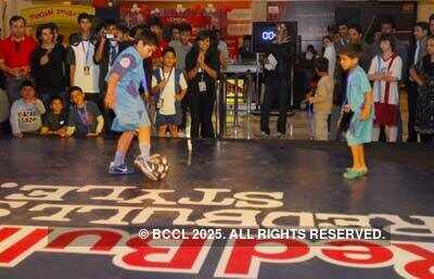 Free style football competition