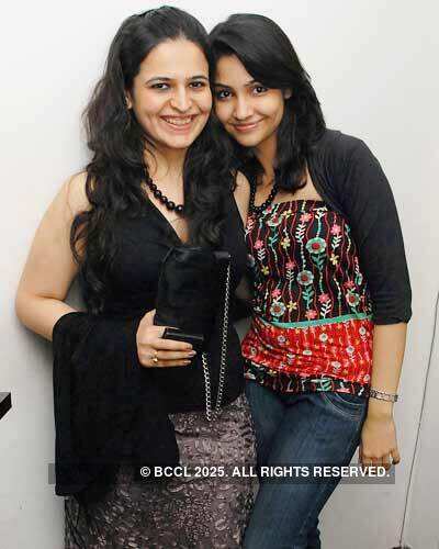 Priyanka Barcha, Neha Bembi 