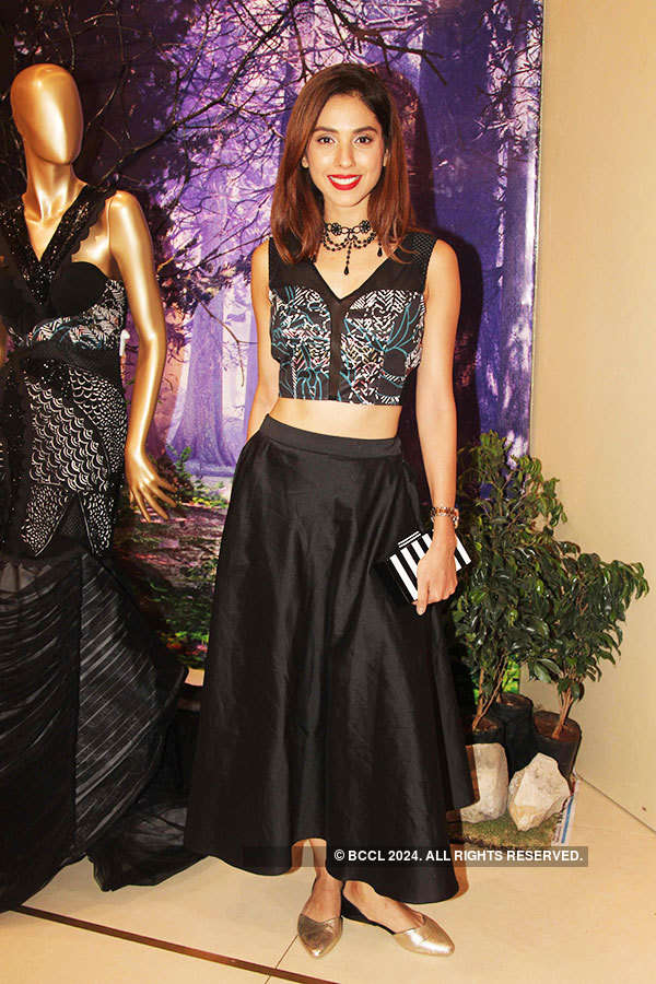 Celebs at Esha Amin's collection preview