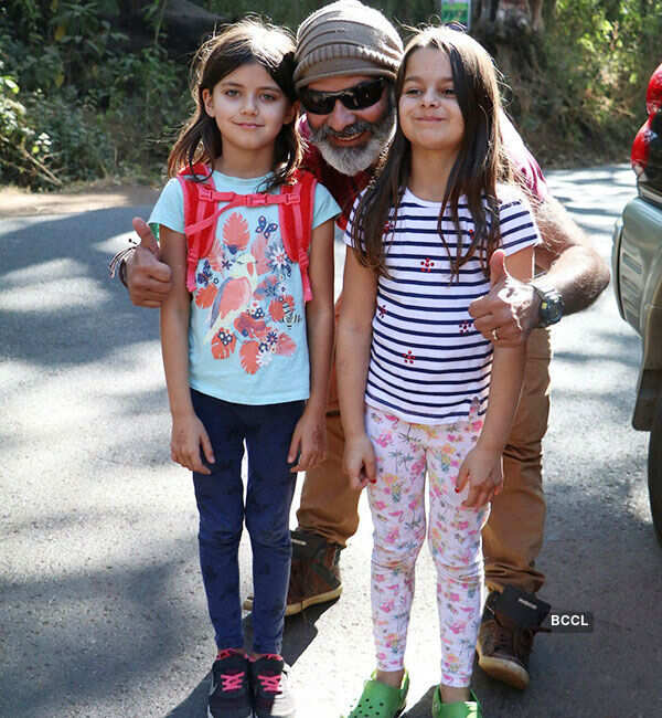 Aamir, Kiran's wedding anniversary