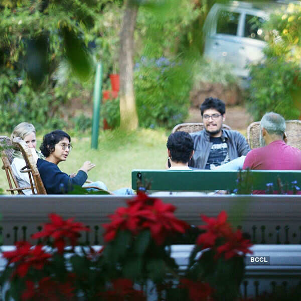 Aamir, Kiran's wedding anniversary