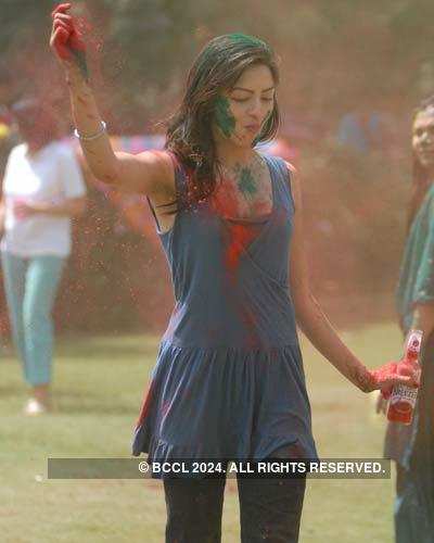 Vineet Jain's Holi Party '08 -4