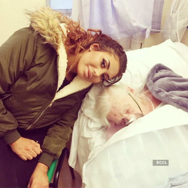 Actress slammed for taking photos with ailing grandma
