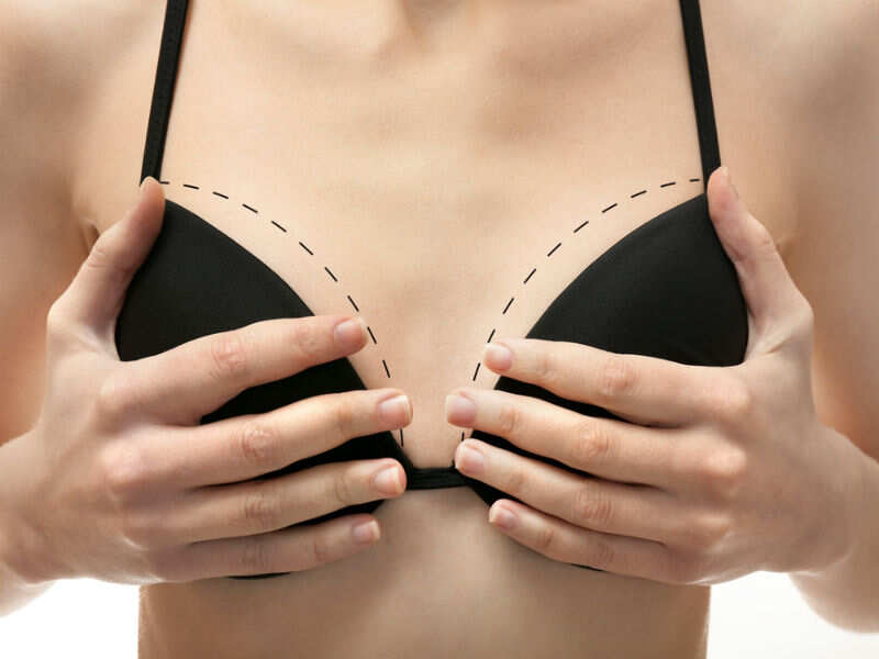 5 Myths About Breast Sagging That Need To Go Away