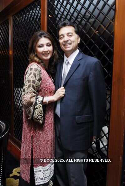 Mina, Hasan at Manre