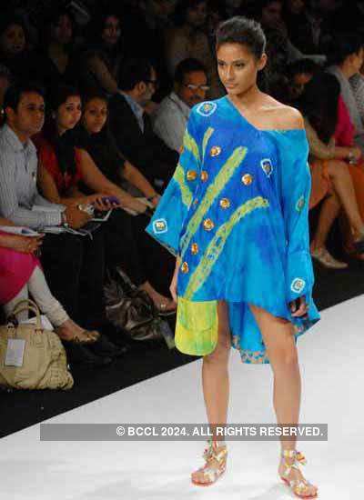 LFW '10: Anupama Dayal