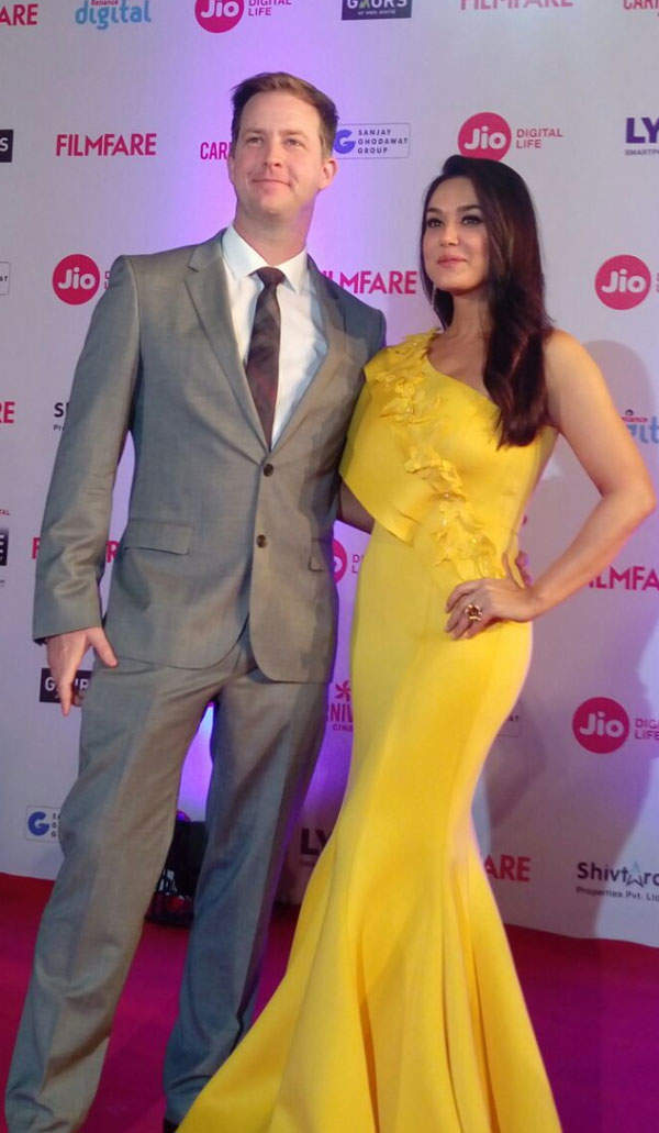 ​ Preity Zinta and Gene Goodenough make their first appearance at the Filmfare Awards as a couple