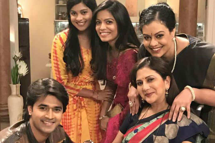 saraswati: Duheri completes 200 episodes - Times of India