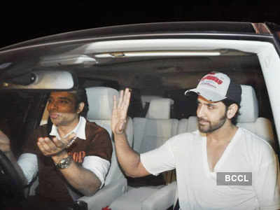 Uday Chopra and Hrithik Roshan with wife Suzzane arrives at Shah Rukh ...