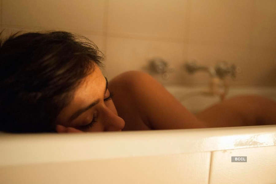 Ileana D'Cruz poses in a bathtub for her boyfriend