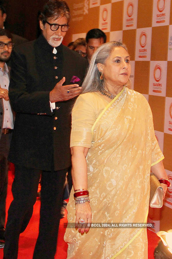 Amitabh and Jaya are living separately, says Amar Singh