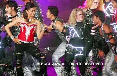 Deepika performs @ IPL '10
