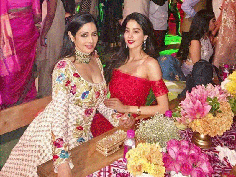 Image result for sridevi and jhanvi kapoor