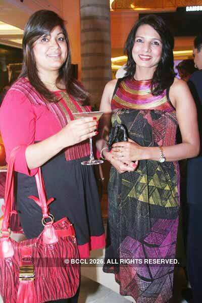 Vintage car rally's dinner party