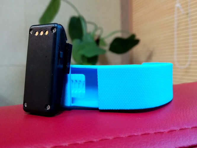 zebronics smart fitness band fit650